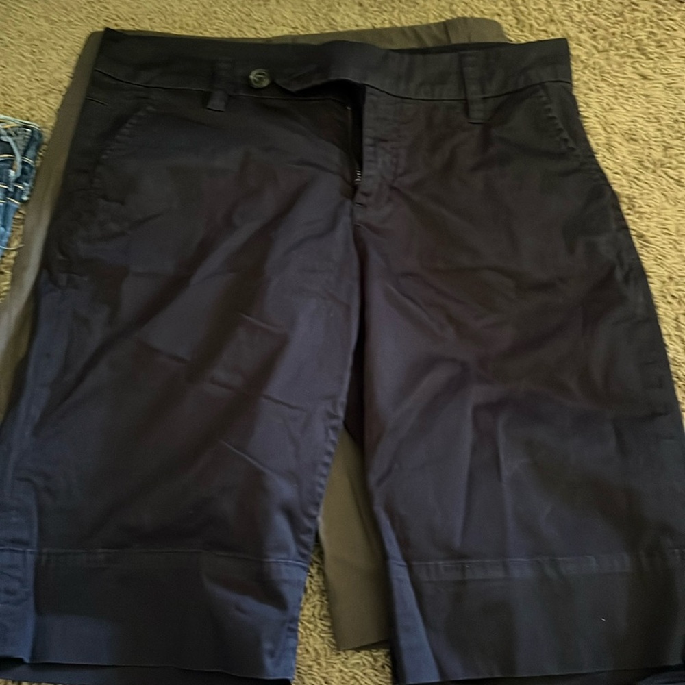 Cabi black Bermuda Shorts Size 6